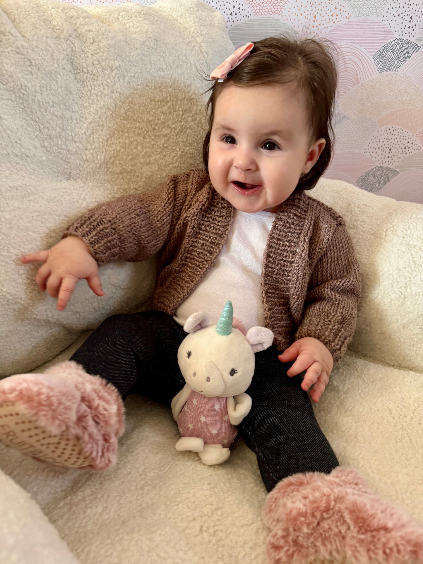 Amity Baby Cardigan - Knitting Pattern