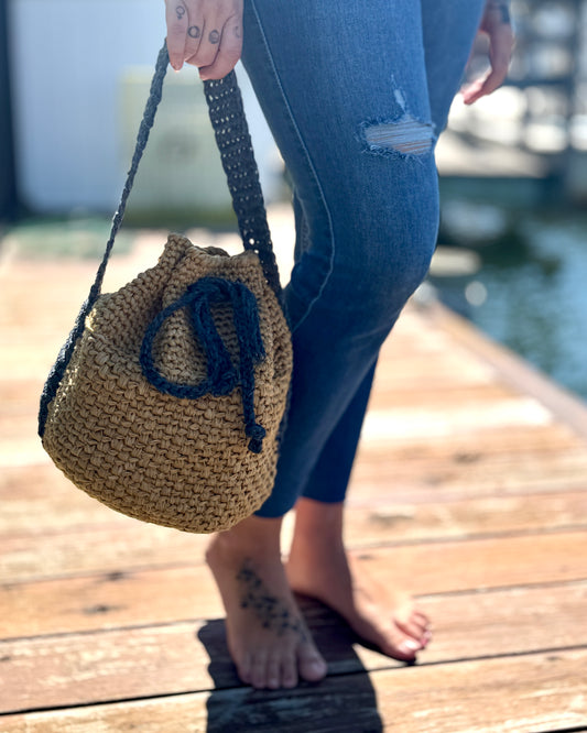 Boardwalk Cinch Bag – Crochet Bucket Bag Pattern | Rewind Yarn | 1 More Row Designs