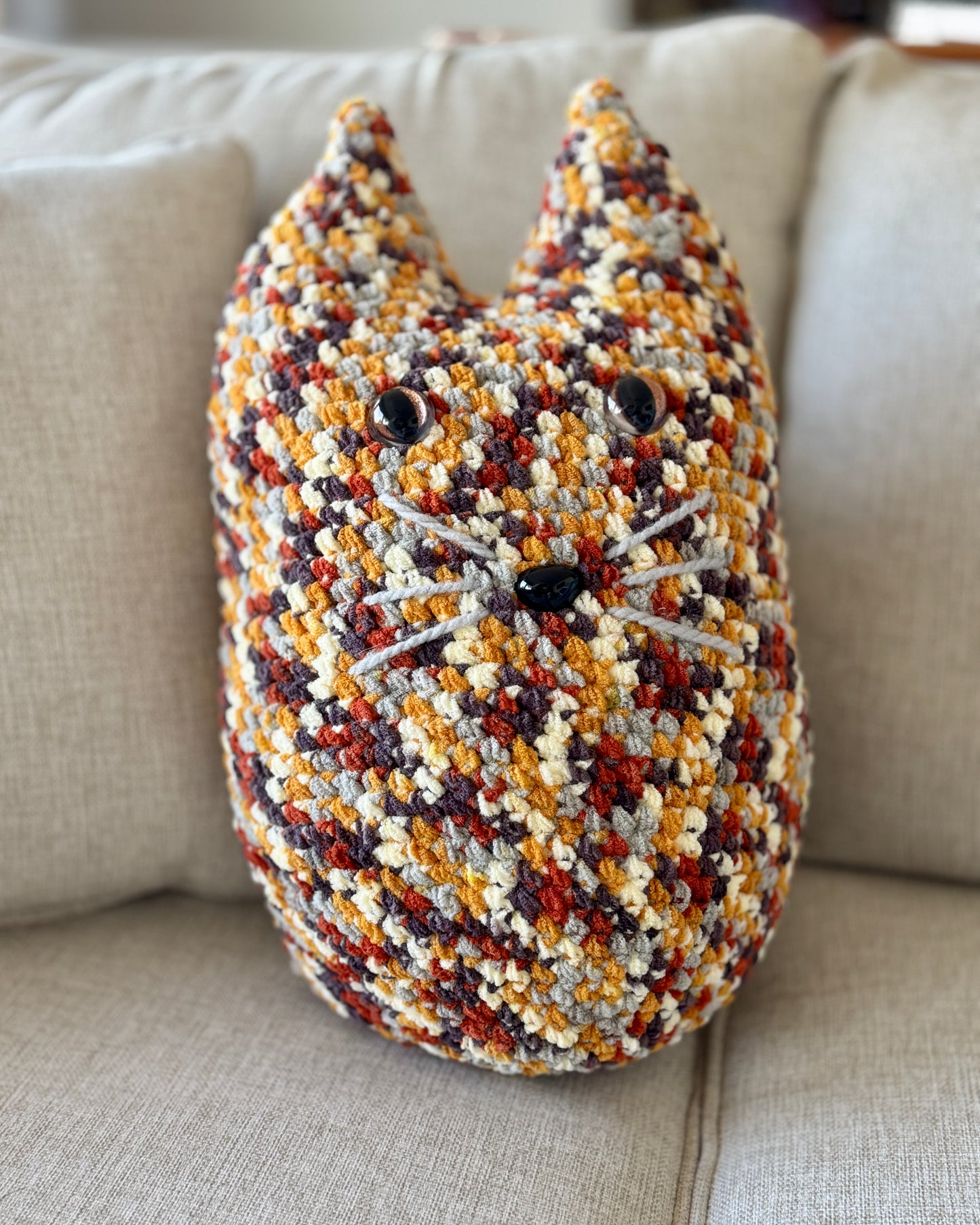 My Favorite Cat Pillow Pal – Crochet Pattern