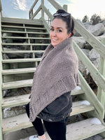 Load image into Gallery viewer, Plainview Shawl - Free Knitting Pattern
