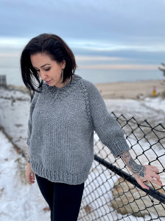 Shoreham Sweater – free knitting pattern in soft neutral yarn