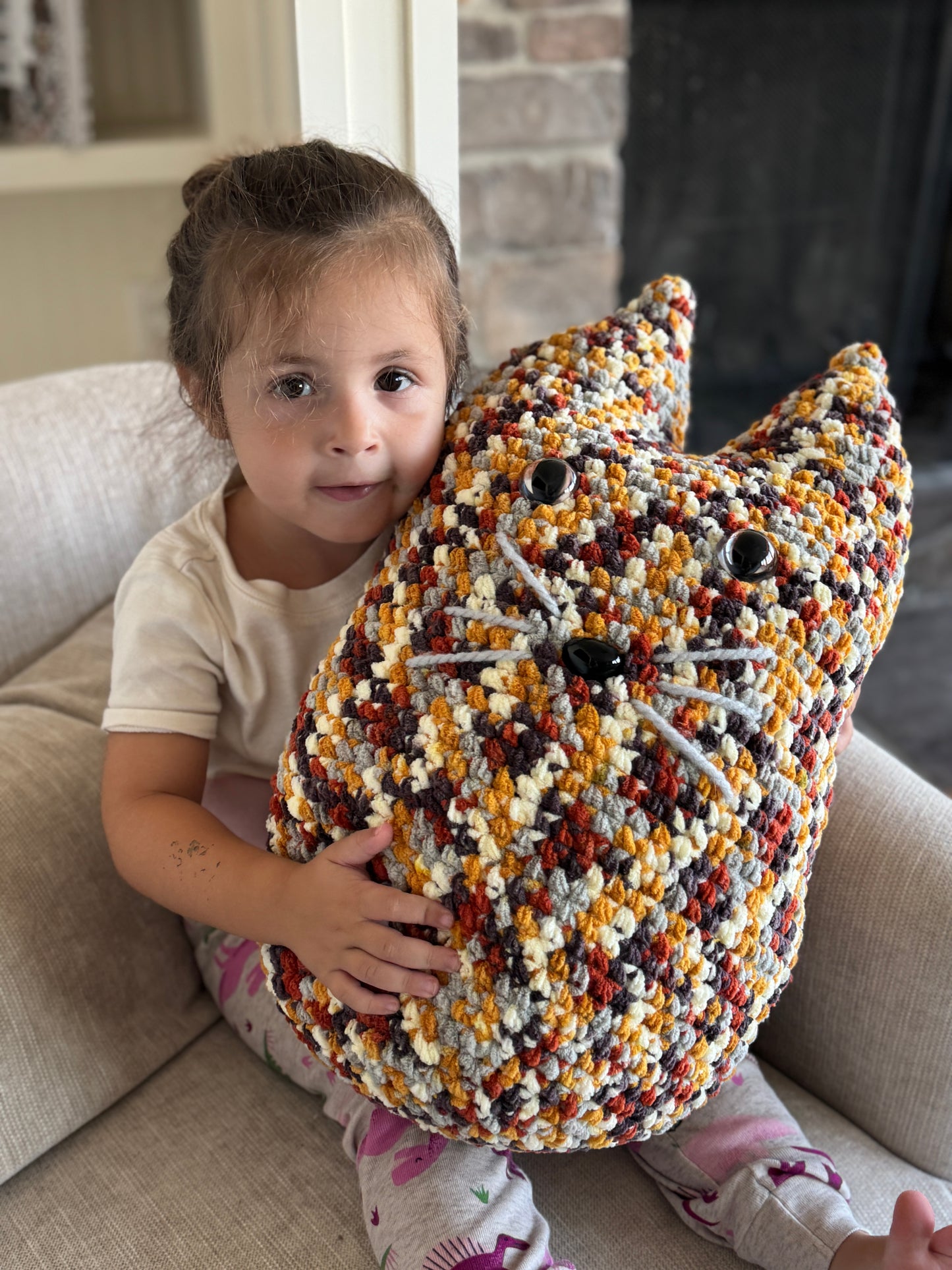 My Favorite Cat Pillow Pal – Crochet Pattern