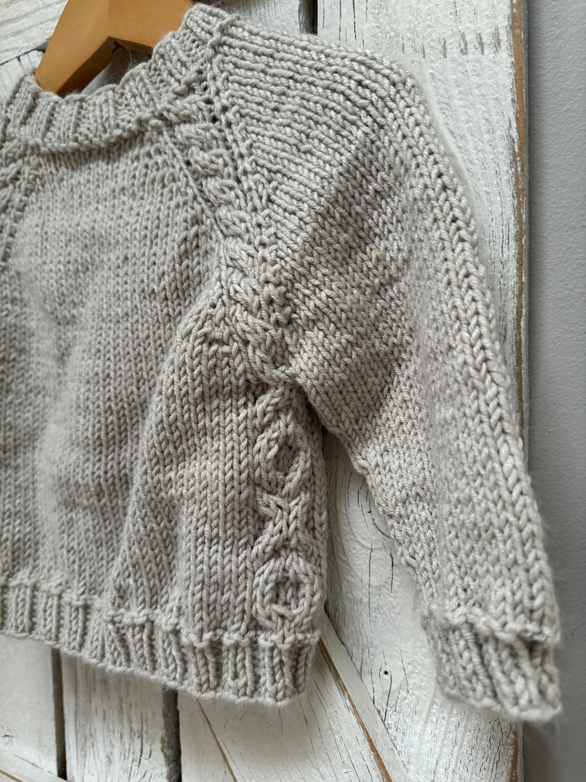 Baby Raglan Half Pint Baby Raglan – Knit Baby Sweater Pattern | Raglan Constructio ...