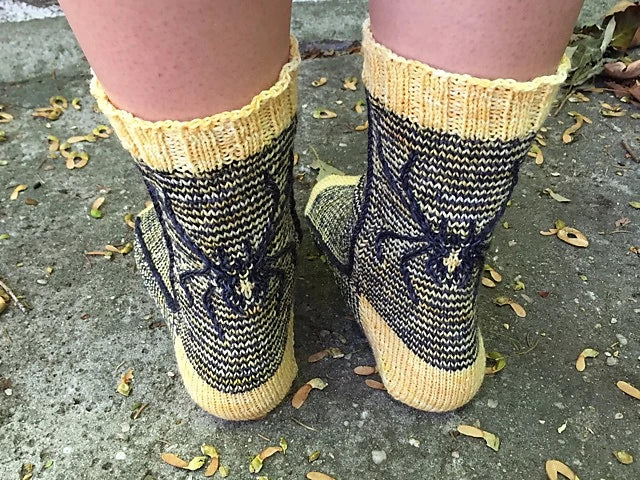 Creepy Crawler Socks - Fiddle Knits Designs