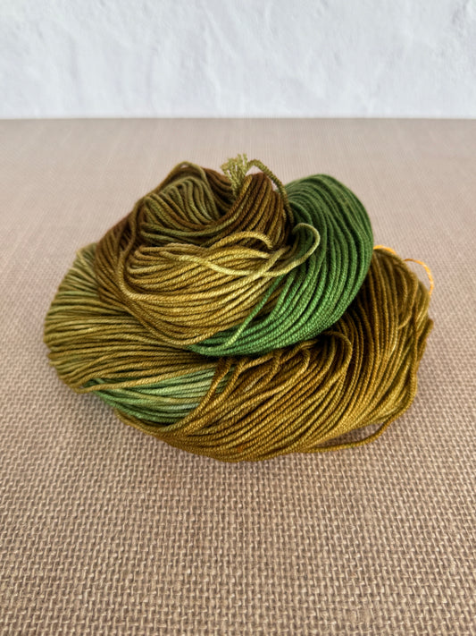 Honeycomb DK Yarn | Meadow Moss