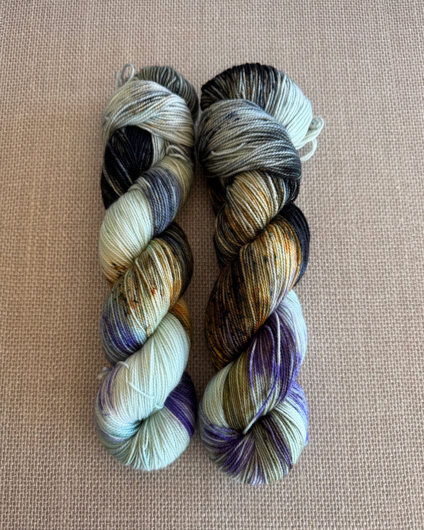 Acacia Sock Yarn | Mosslight