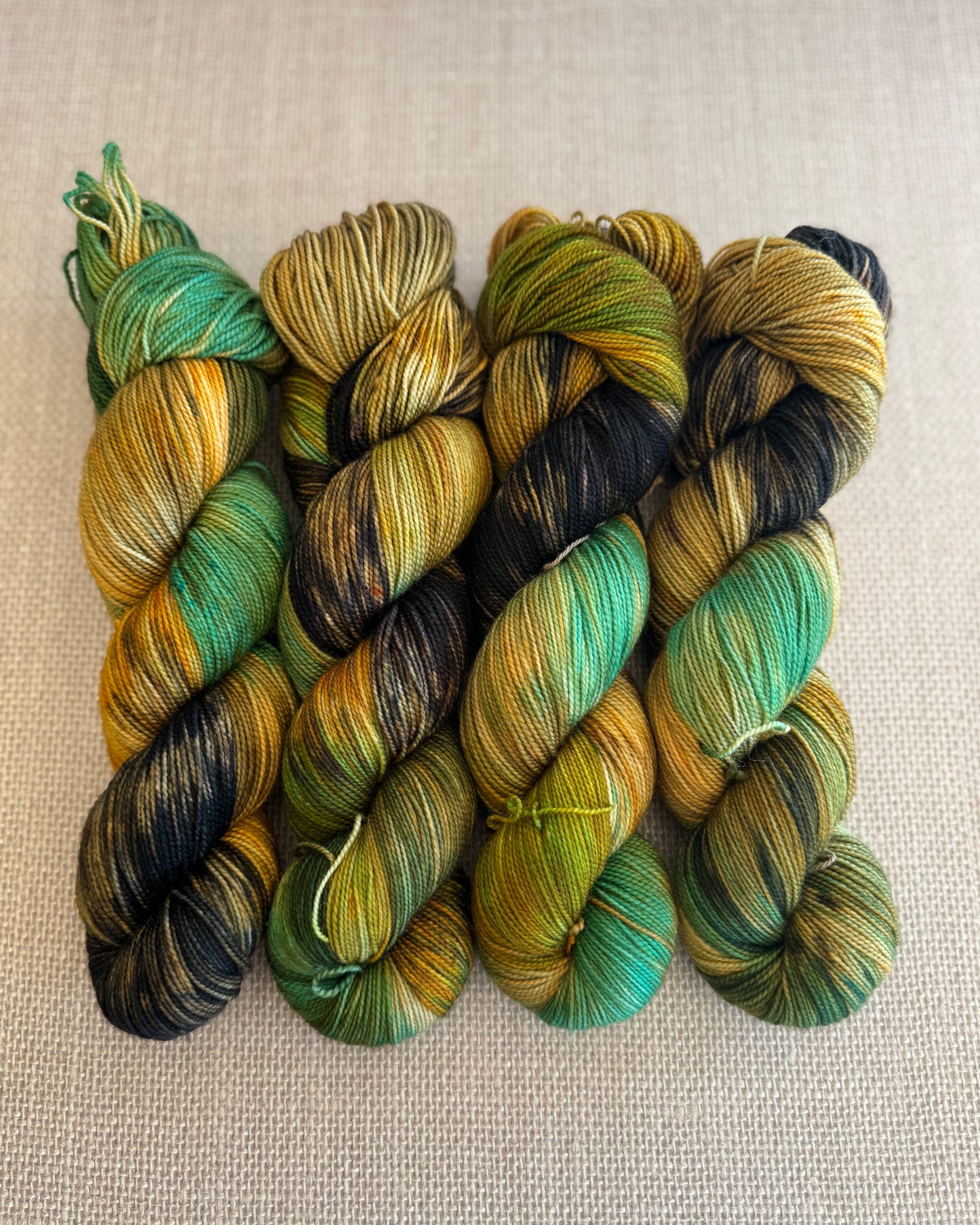 Acacia Sock Yarn | Woodland Ember