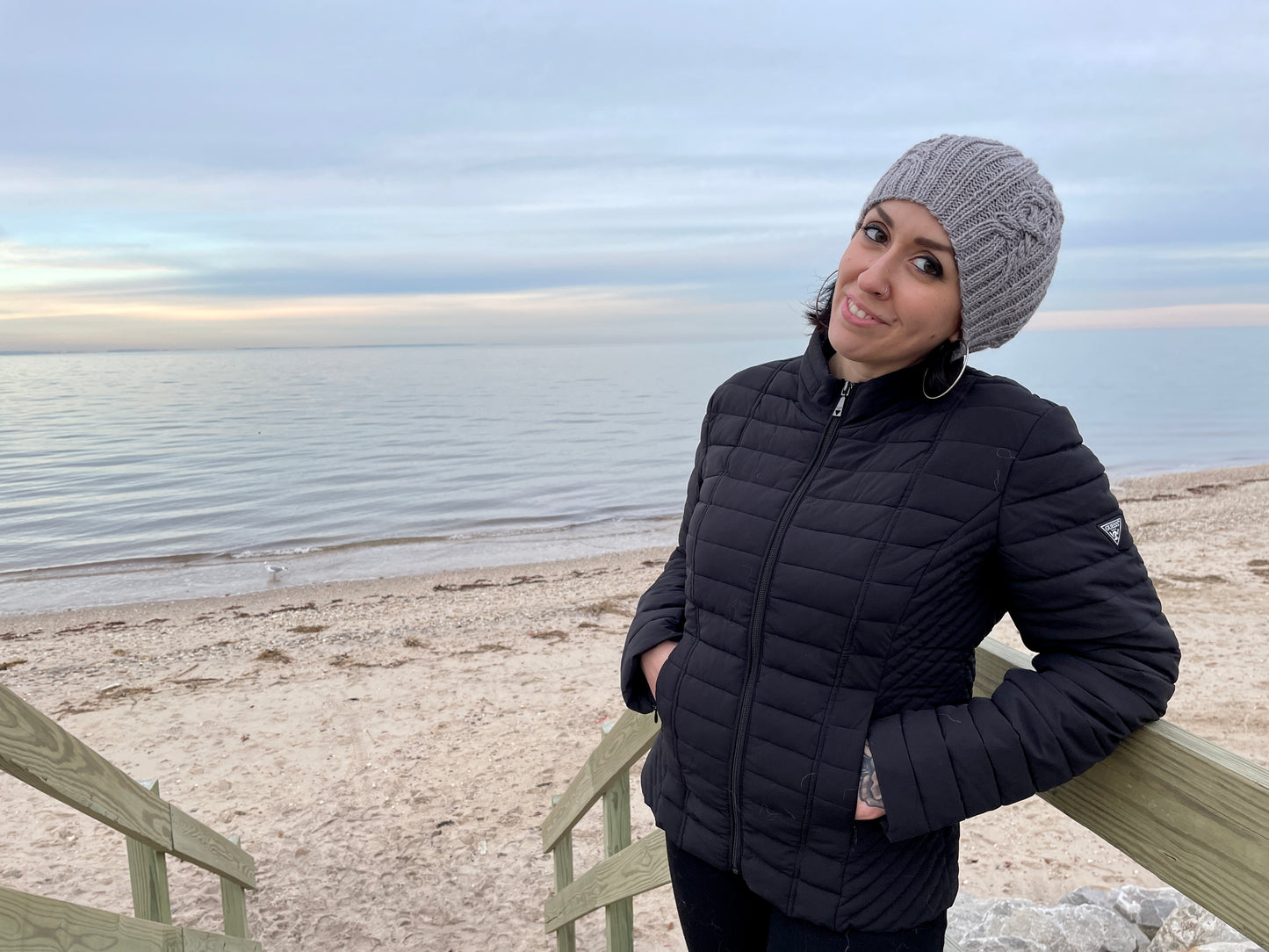 handmade knit hat – free worsted weight knitting pattern