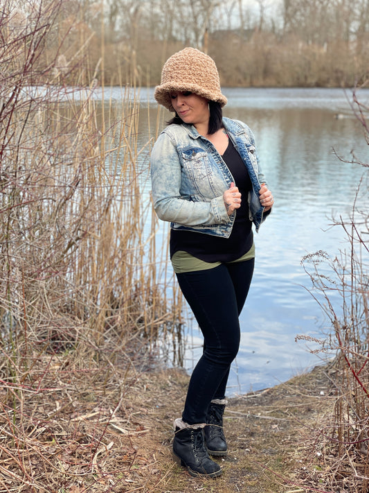 Band Wagon Bucket Hat – free crochet bucket hat pattern”